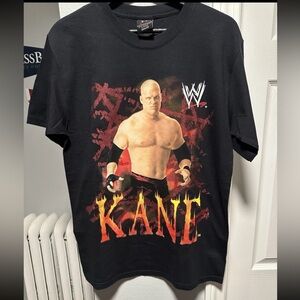 2009 WWE Wrestling Shirt Kane Unmasked Size Men’s Medium